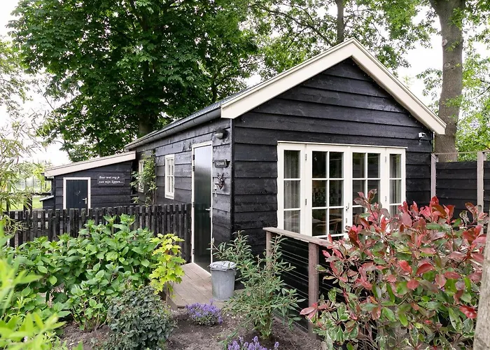 Cottage \'Onder De Boompjes\'