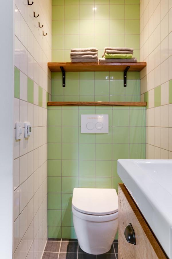 'onder De Boompjes'